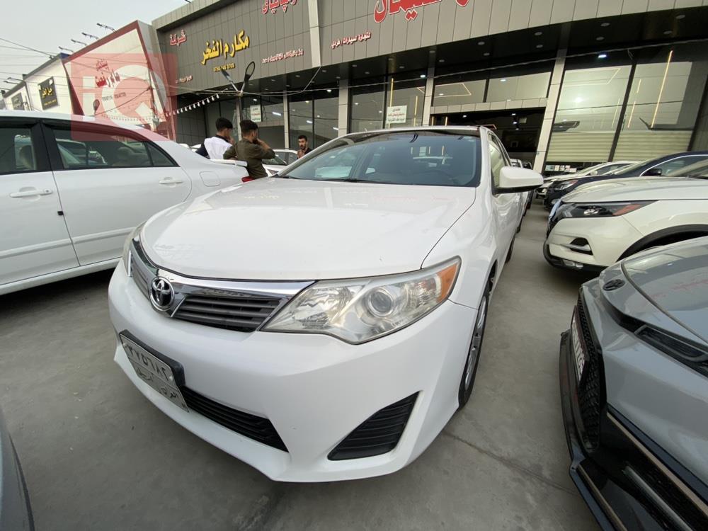 تۆیۆتا کامری